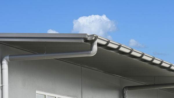 Eavestrough Service in Palmetto